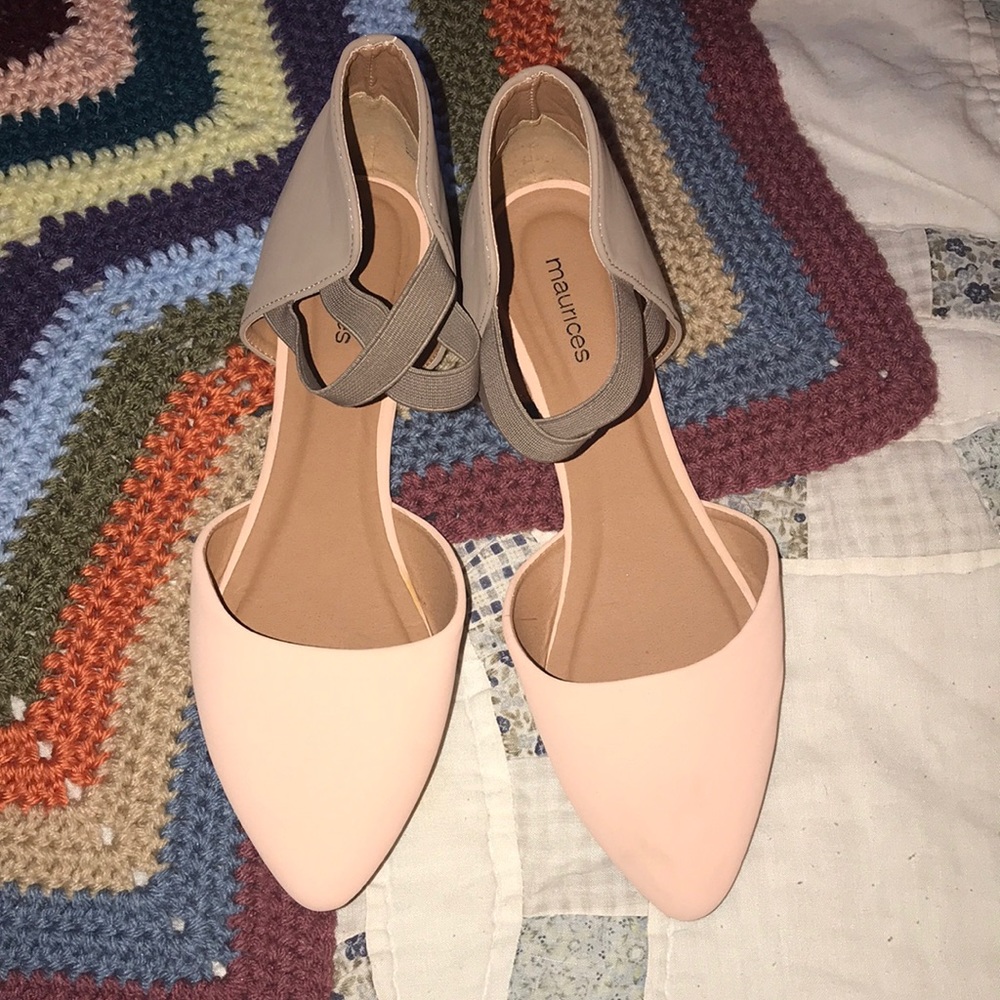 Pointy toe flats